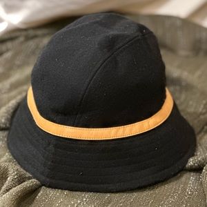 Vintage wool Burberry hat